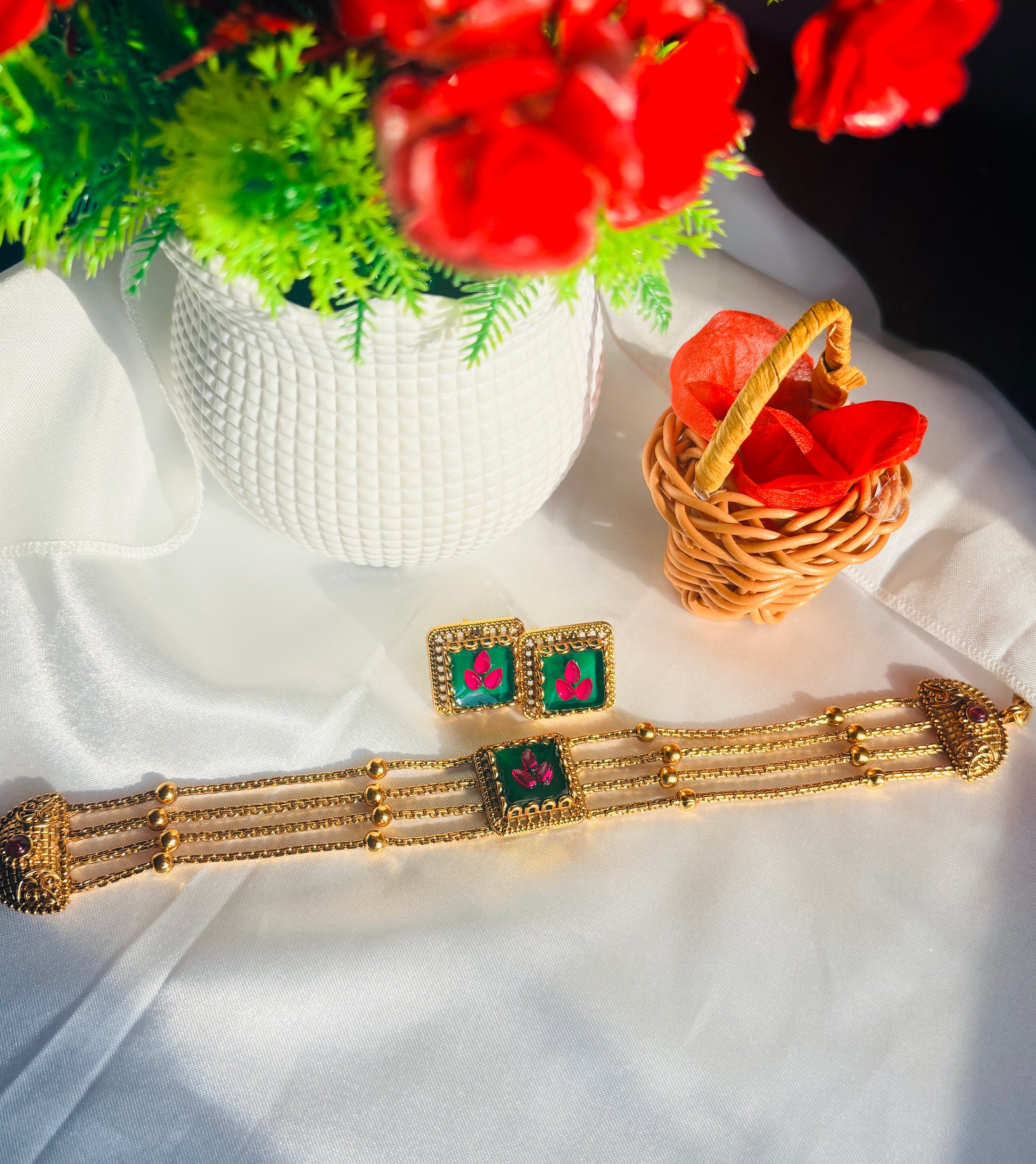 Rose Petal Choker Set