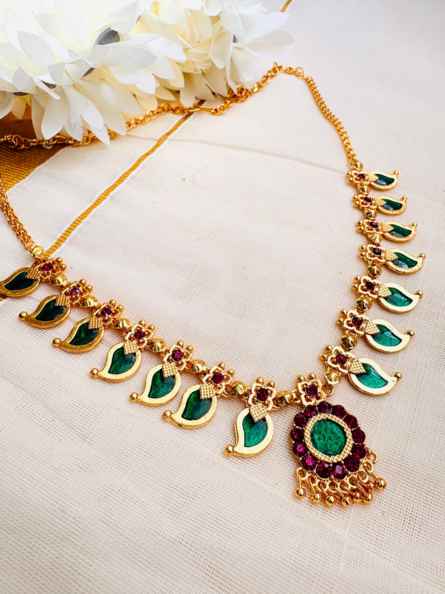 Royal Palakka Necklace  (7 Leafs)
