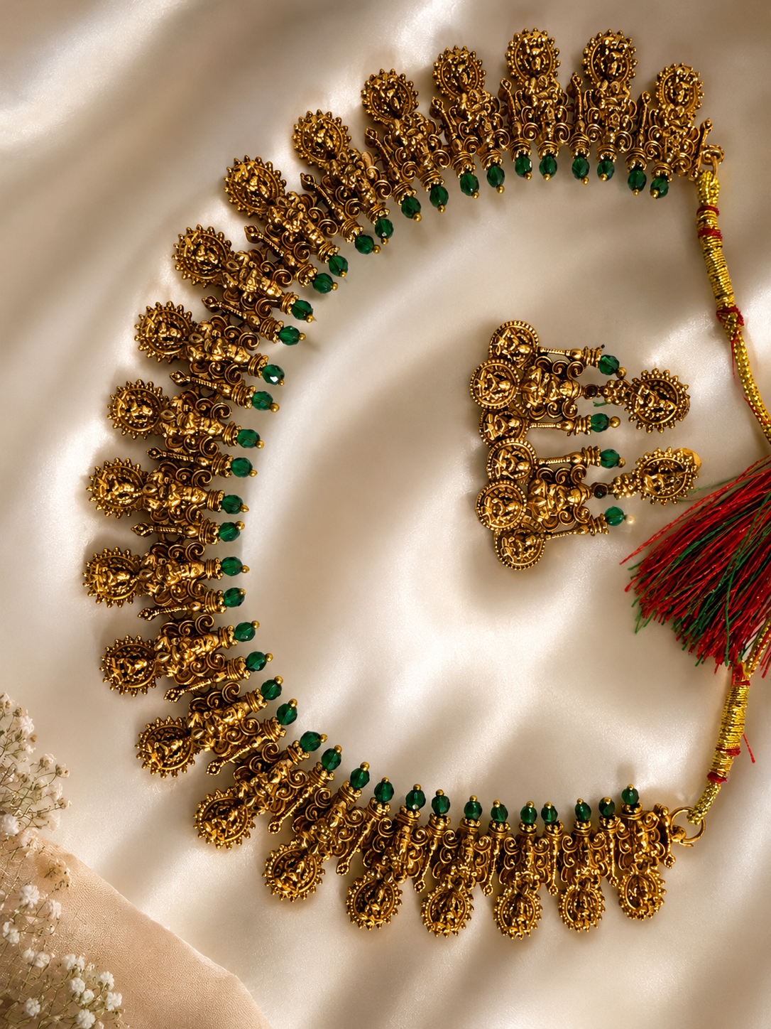 Royal Emerald Temple Temple Necklace Set