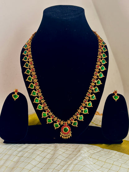 Marathaka Palakka Mala